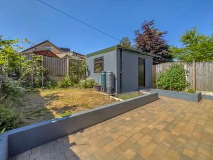 Bradford Road, Birstall, Image 27