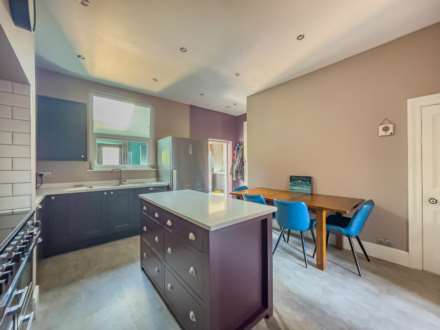 Bradford Road, Birstall, Image 7