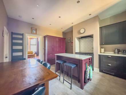 Bradford Road, Birstall, Image 8