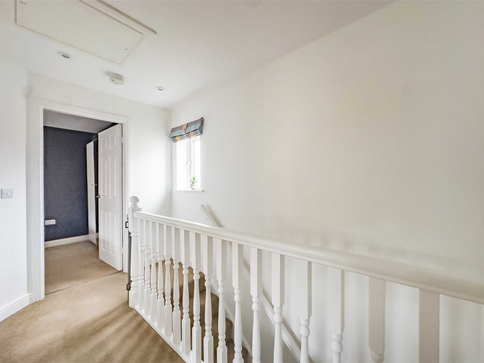 Carlton Court, Birkenshaw, Image 10