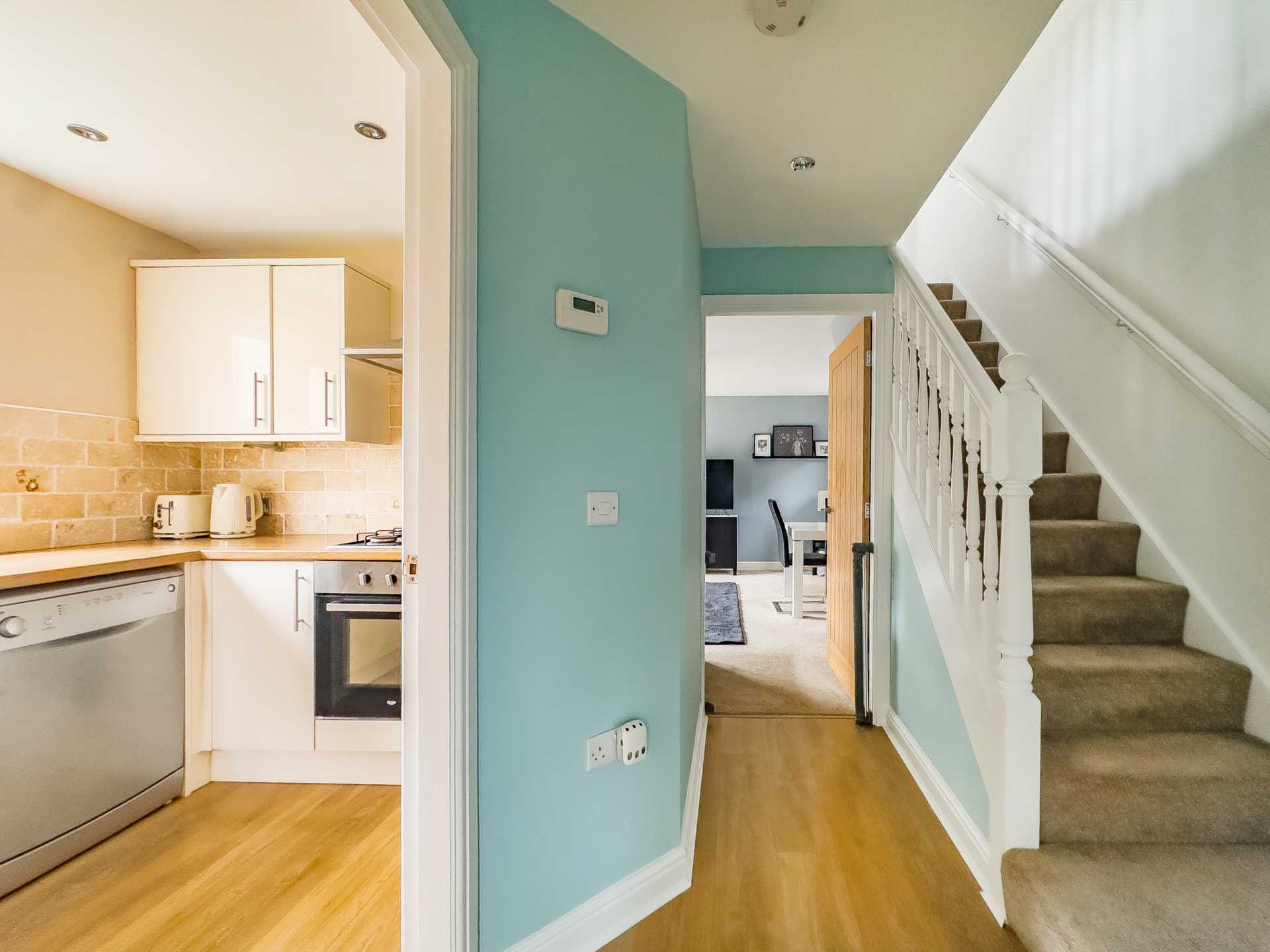 Carlton Court, Birkenshaw, Image 9