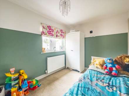 Carlton Court, Birkenshaw, Image 14