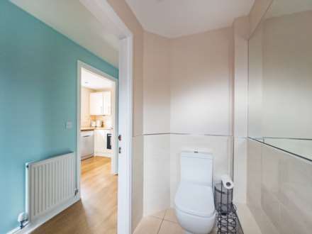 Carlton Court, Birkenshaw, Image 3