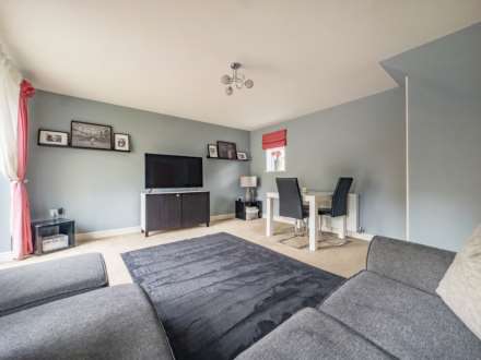 Carlton Court, Birkenshaw, Image 6