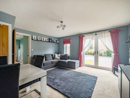 Carlton Court, Birkenshaw, Image 8