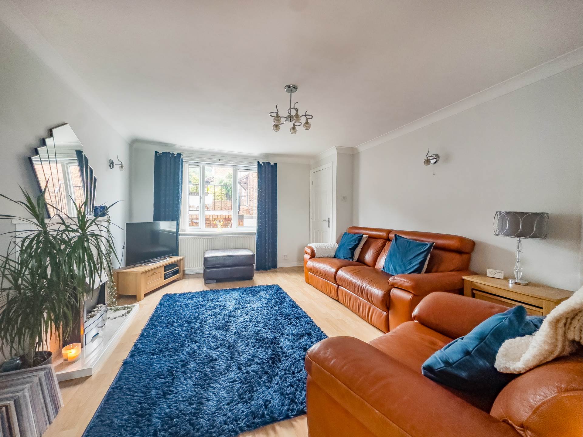 Phoenix Court, Batley, Image 2
