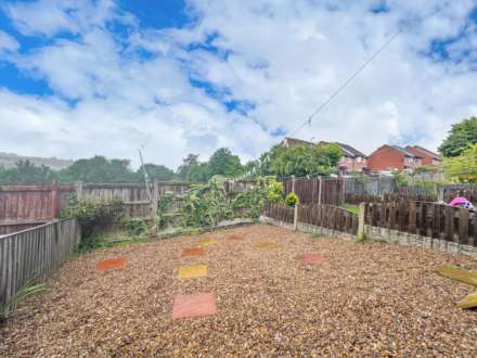 Phoenix Court, Batley, Image 19
