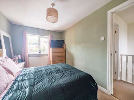Phoenix Court, Batley, Image 9