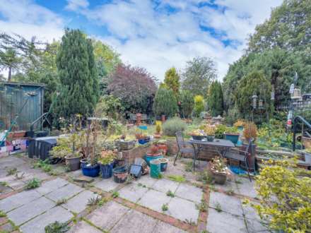 Monk Ings Avenue, Birstall, Image 23