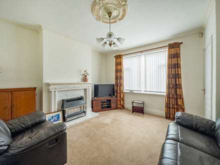 Monk Ings Avenue, Birstall, Image 8