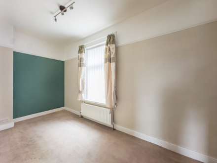 Cross Park Street, Batley, Image 15