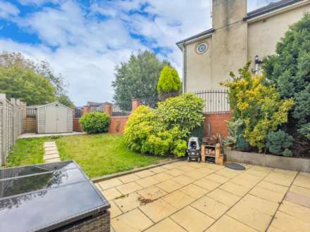 Lumb Hall Way, Drighlington, Image 14