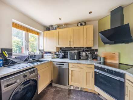 Lumb Hall Way, Drighlington, Image 4