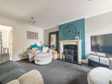 Lumb Hall Way, Drighlington, Image 6