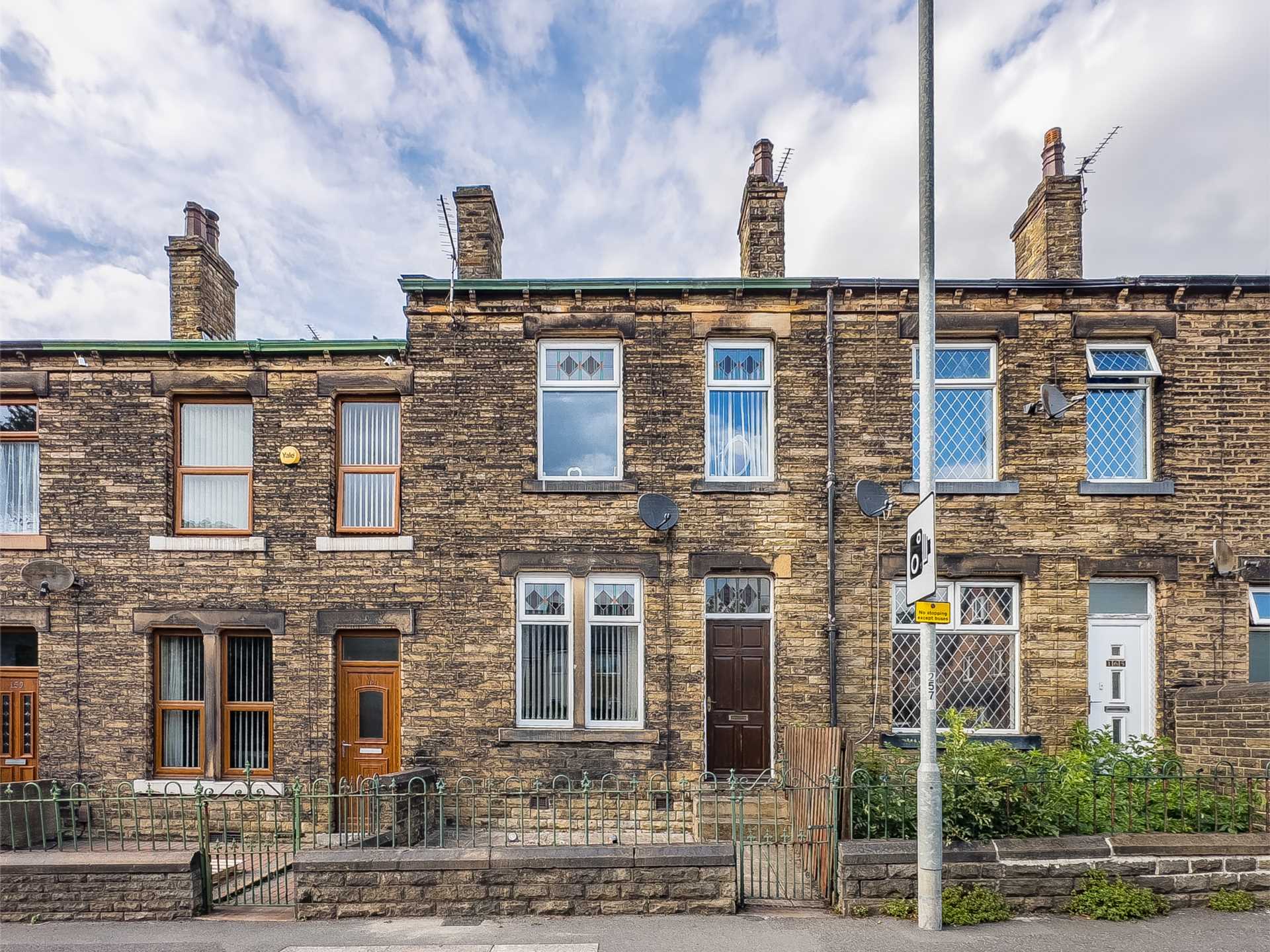 High Street, Heckmondwike, Image 1