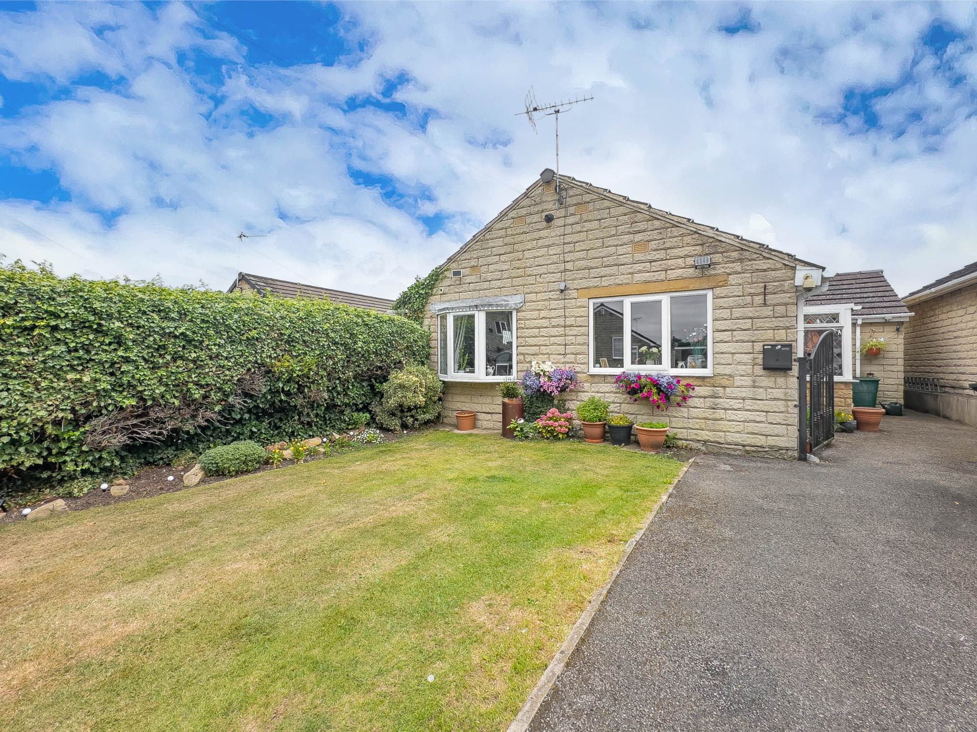 Oakwell Avenue, Batley, Image 1