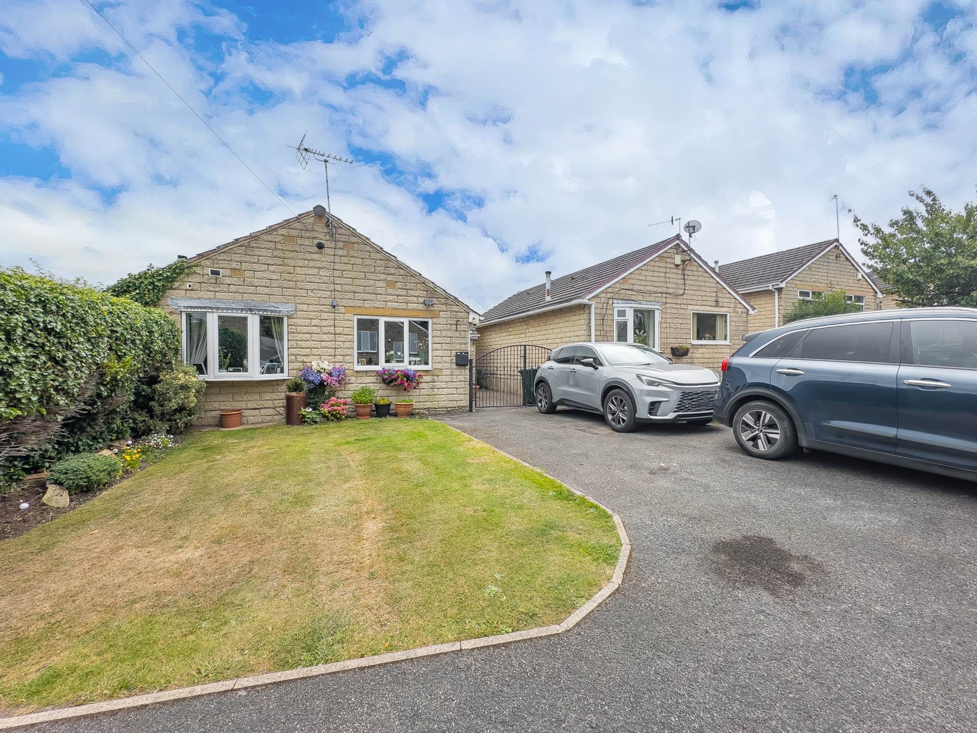Oakwell Avenue, Batley, Image 15
