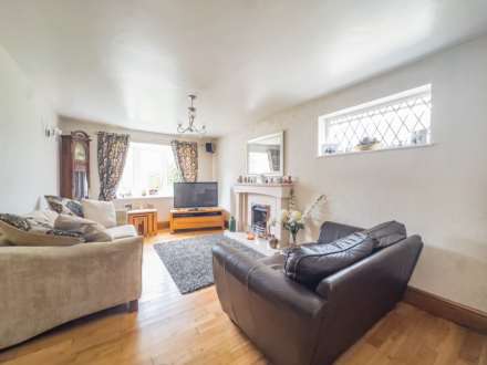 Oakwell Avenue, Batley, Image 5