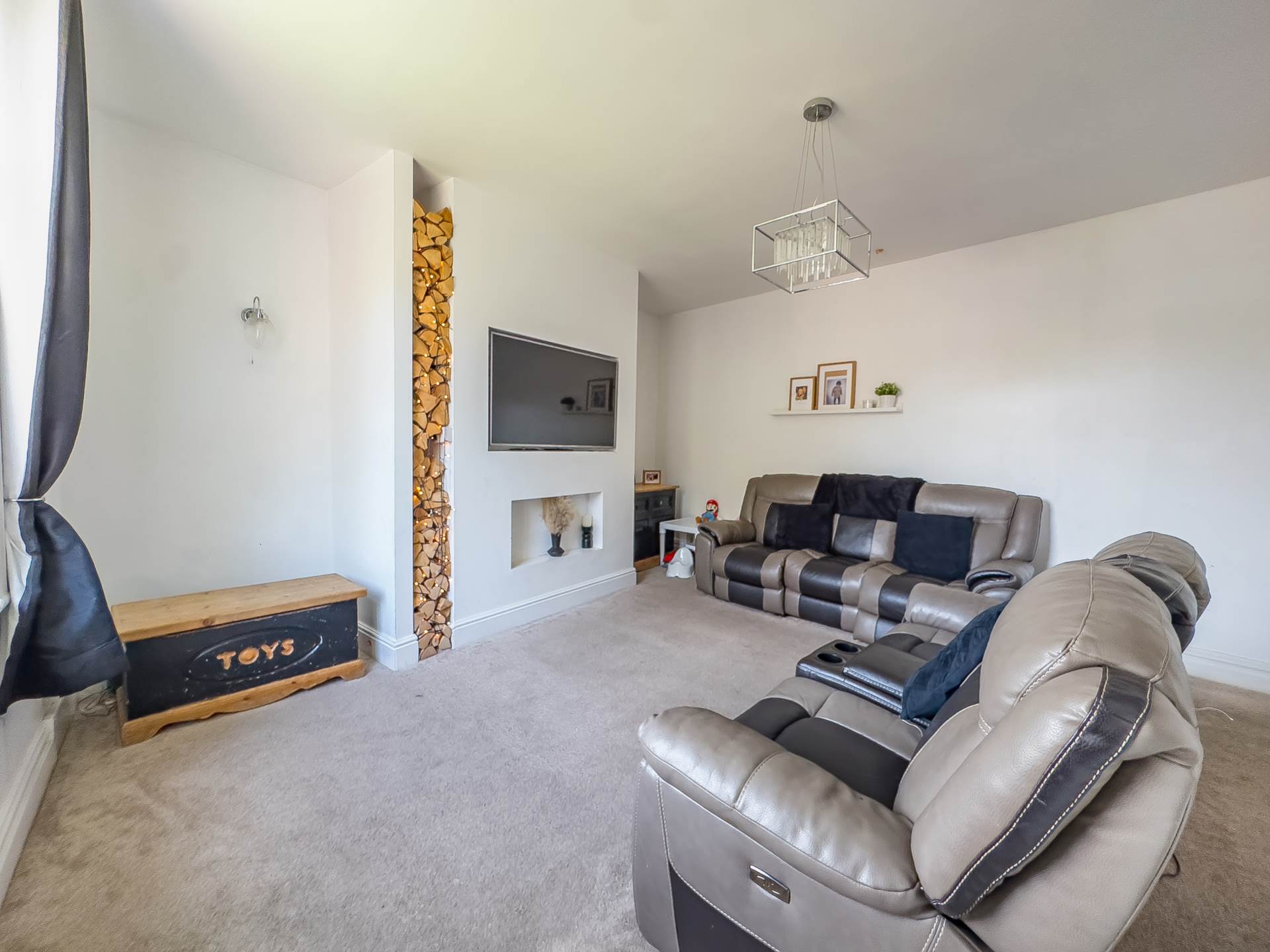 Boundary Road, Dewsbury, Image 2