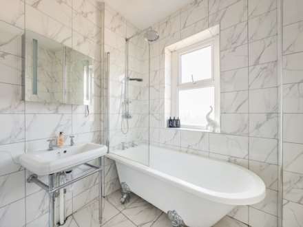 Boundary Road, Dewsbury, Image 11