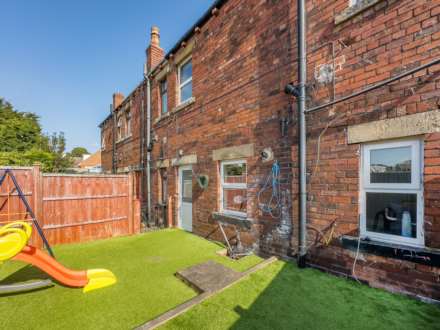 Boundary Road, Dewsbury, Image 12