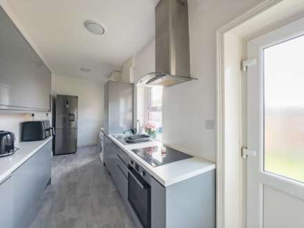 Boundary Road, Dewsbury, Image 5