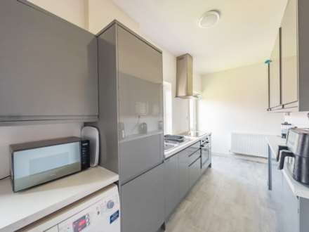 Boundary Road, Dewsbury, Image 6