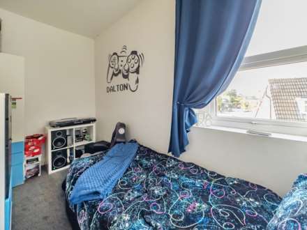 Boundary Road, Dewsbury, Image 9