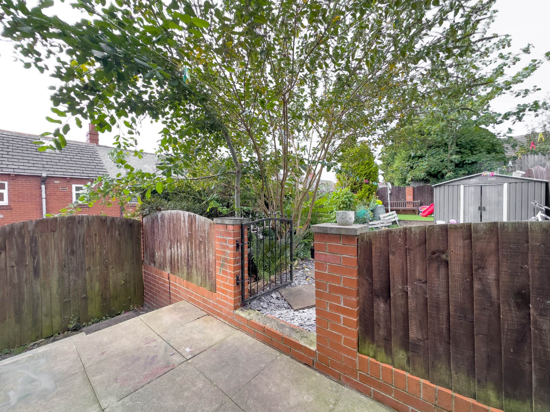 Roman Road, Batley, Image 19