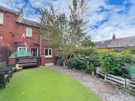 Roman Road, Batley, Image 14