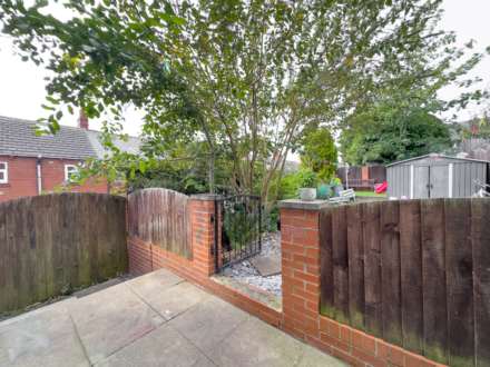 Roman Road, Batley, Image 19