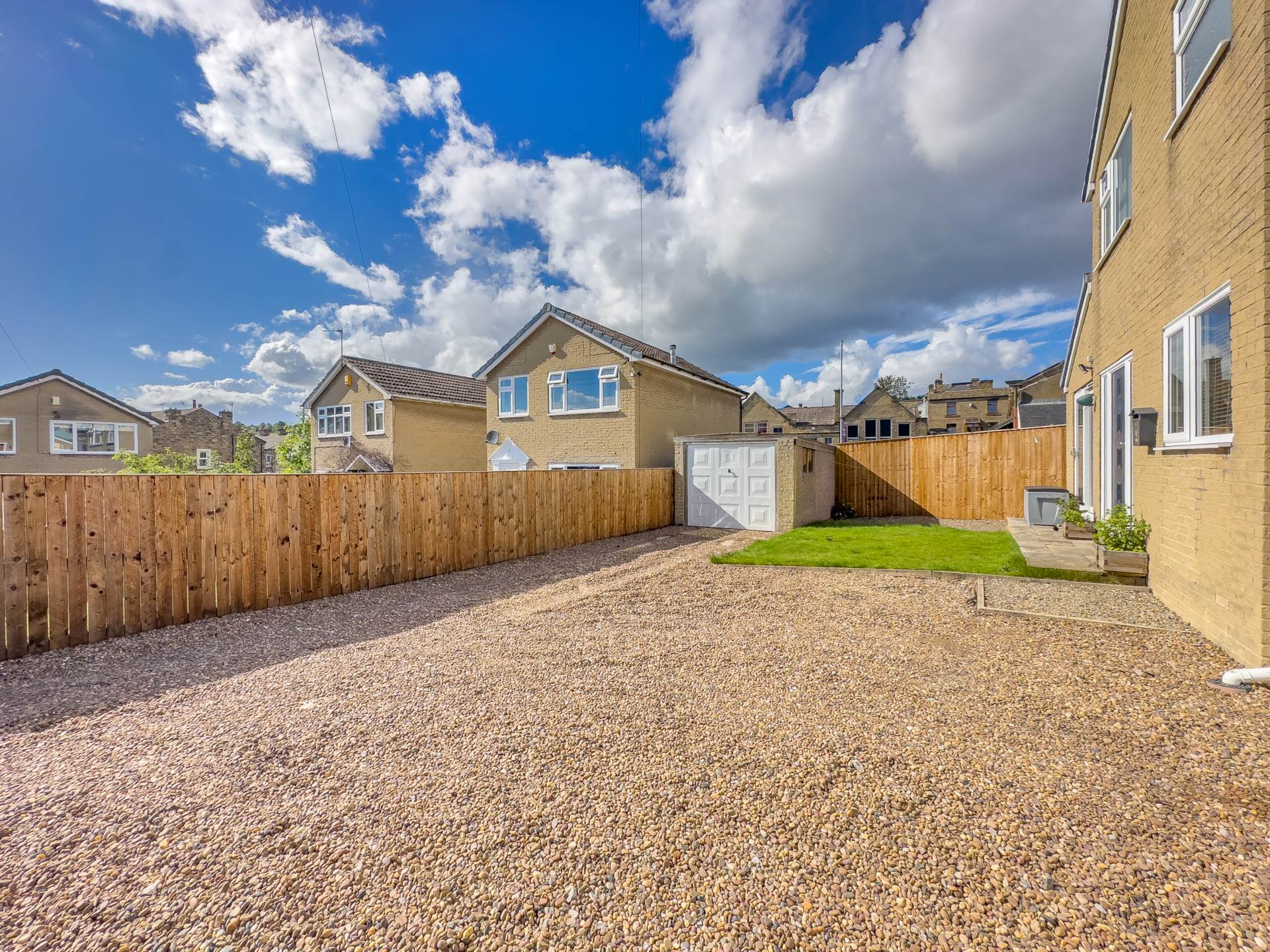 John Nelson Close, Batley, Image 30
