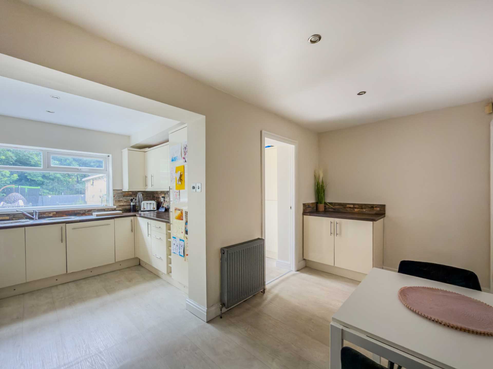 Clarence Street, Gomersal, Image 7