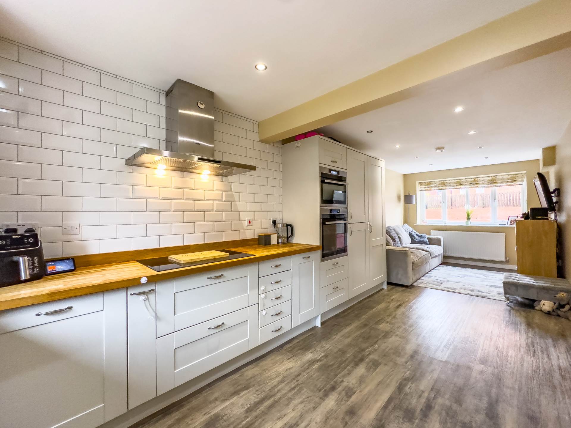 Brookroyd View, Batley, Image 2