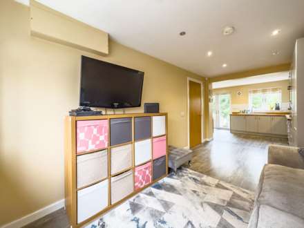 Brookroyd View, Batley, Image 6