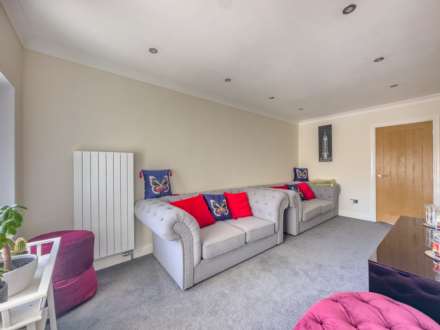 Fern Close, Batley, Image 10