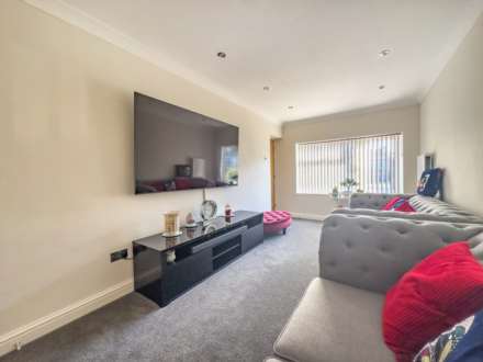 Fern Close, Batley, Image 11