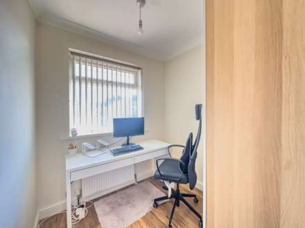 Fern Close, Batley, Image 17