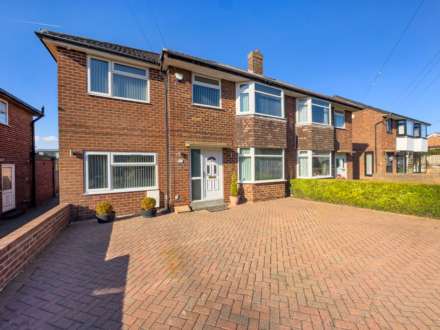 Fern Close, Batley, Image 25