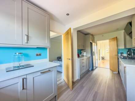 Fern Close, Batley, Image 6