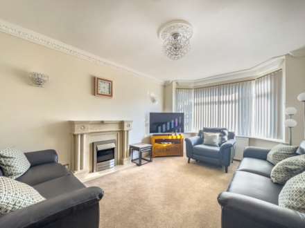 Fern Close, Batley, Image 9