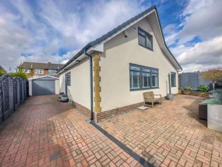 Tweed Close, Birstall