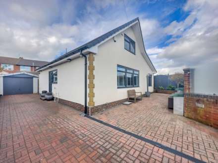 Tweed Close, Birstall, Image 36