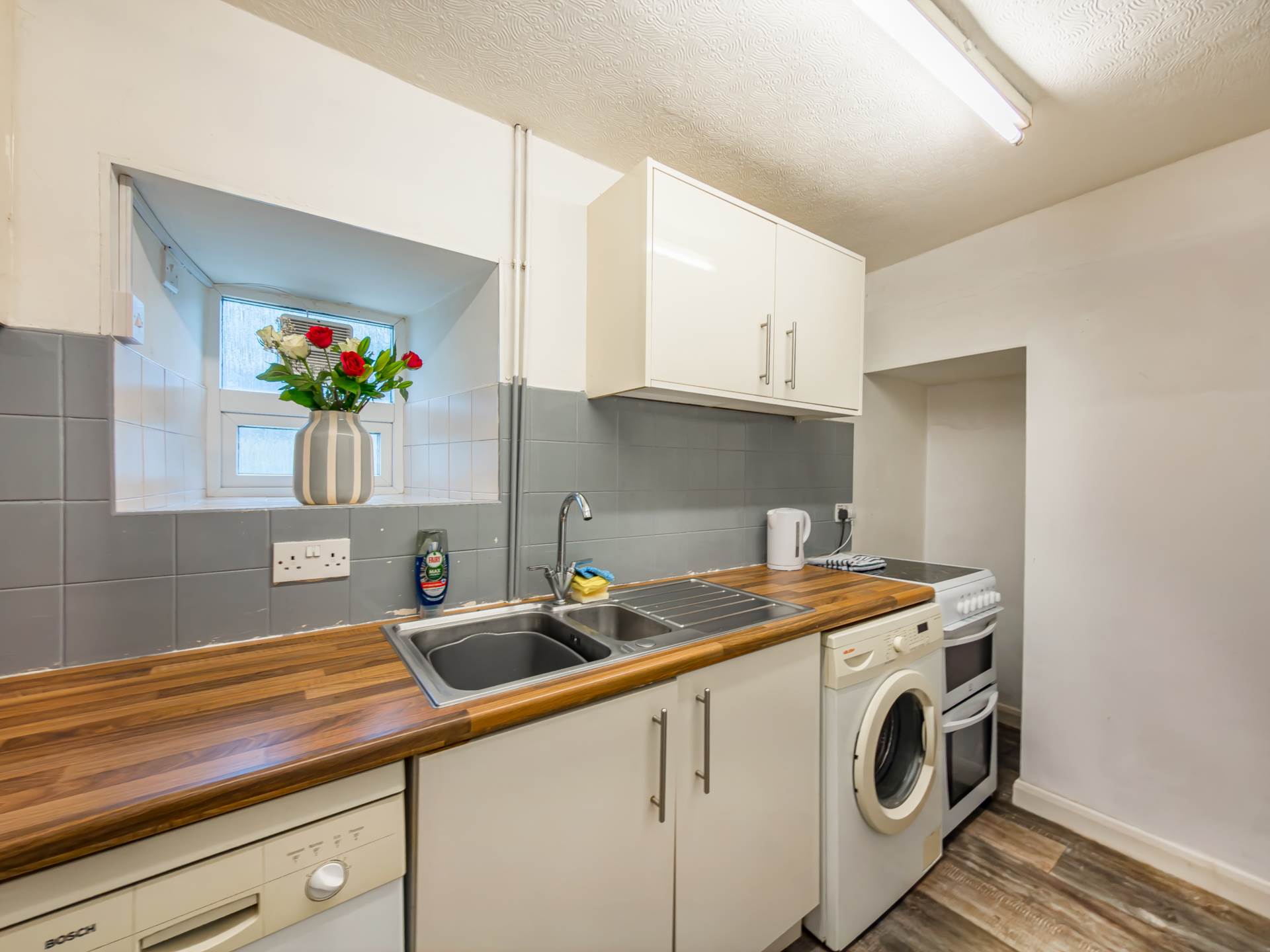 Thorn Street, Batley, Image 6
