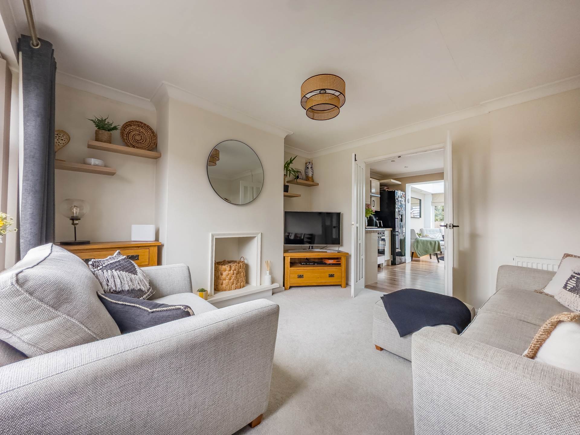 Castle Close, Birstall, Image 12