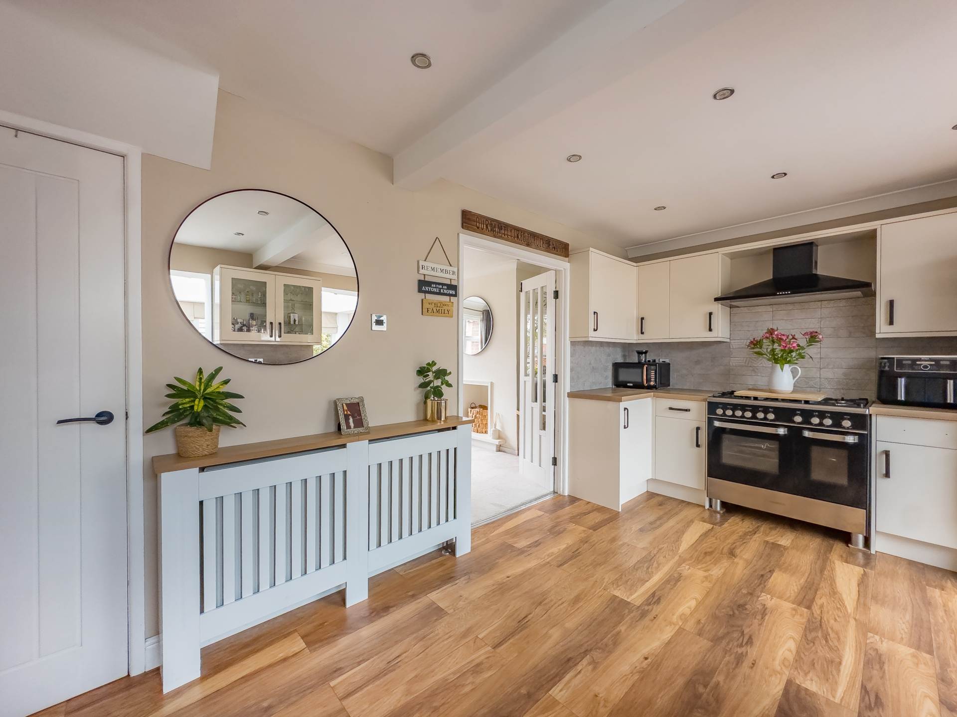 Castle Close, Birstall, Image 3
