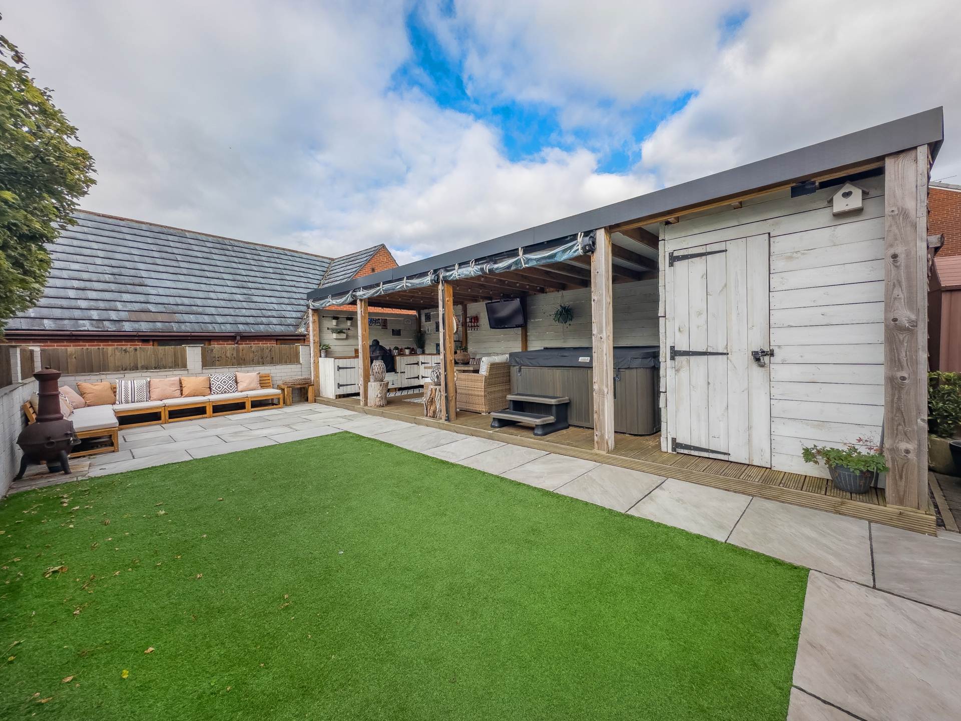 Castle Close, Birstall, Image 31