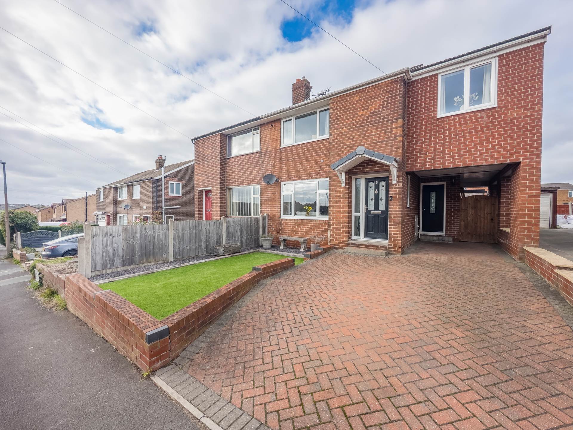 Castle Close, Birstall, Image 32