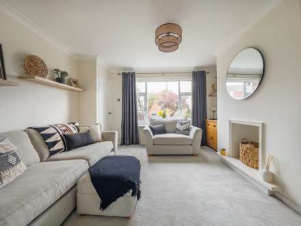 Castle Close, Birstall, Image 11