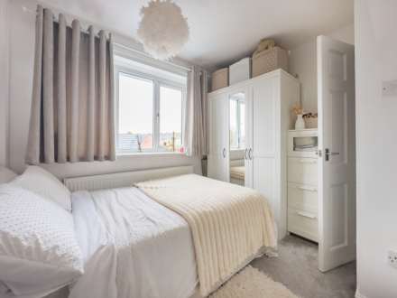 Castle Close, Birstall, Image 21